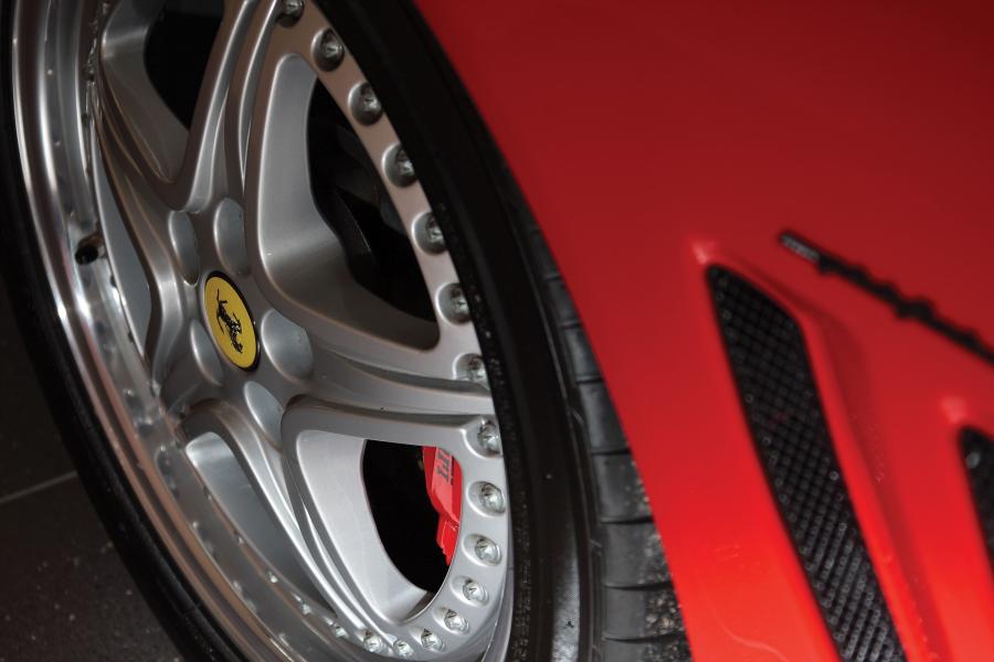  Ferrari 550 Barchetta 2002 года  (фото 10 из 15)